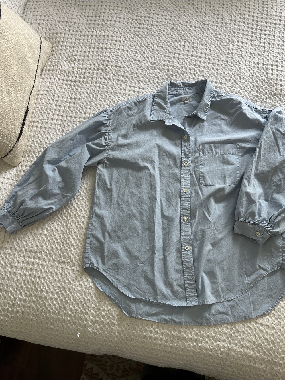Rails women’s Light Blue Casual Button-Down Shirt, feminine puffy 3/4 sleeves